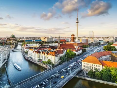 Courier from Delhi to Berlin
