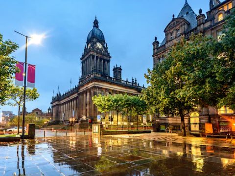 Courier from Bangalore to Leeds